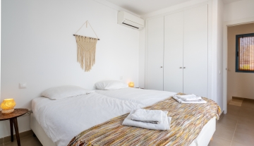 Resa Estates Ibiza sale ted koop Cala Tarida patio townhouse bedroom.JPG